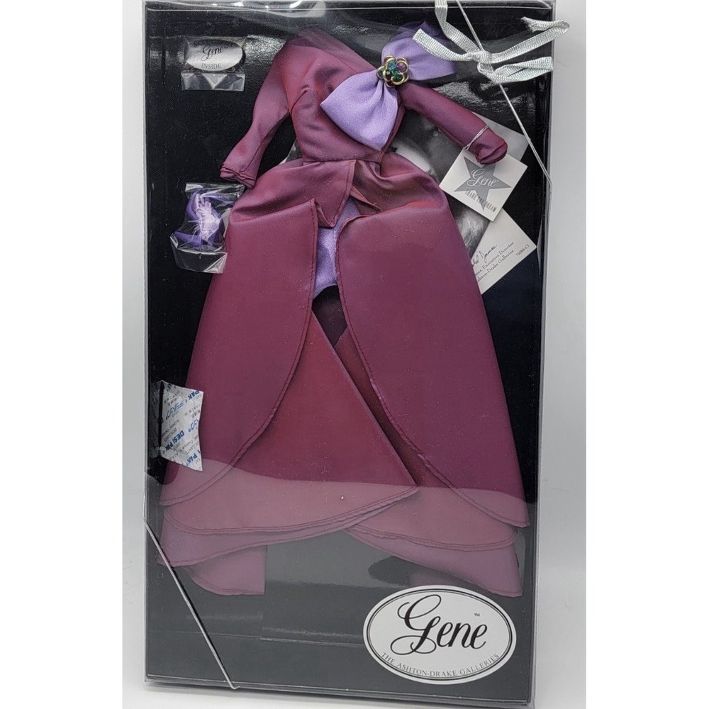 Ashton Drake - Gene Doll 'At Home For The Holidays' Fashion Outfiit